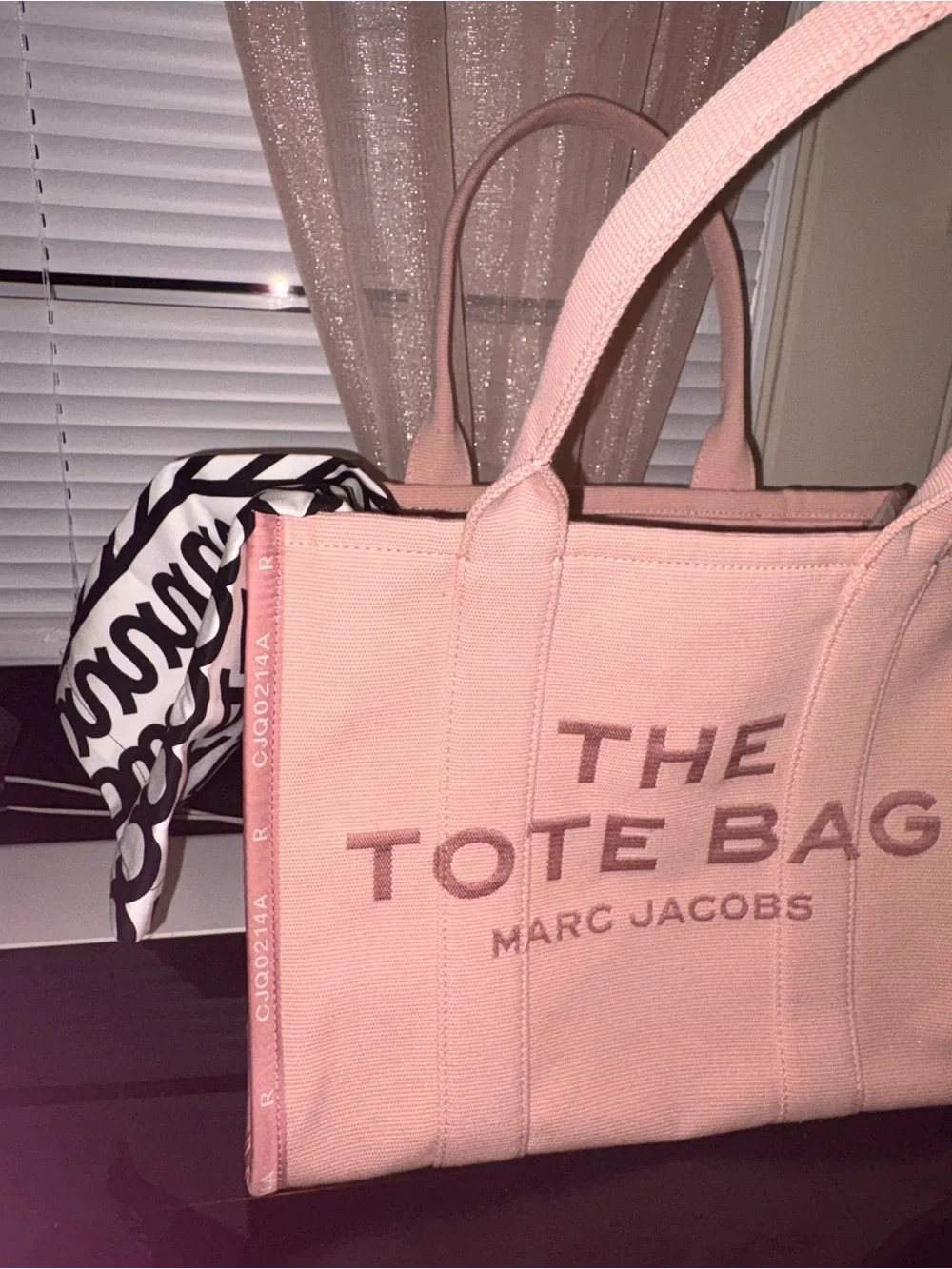 Marc Jacobs structured canvas